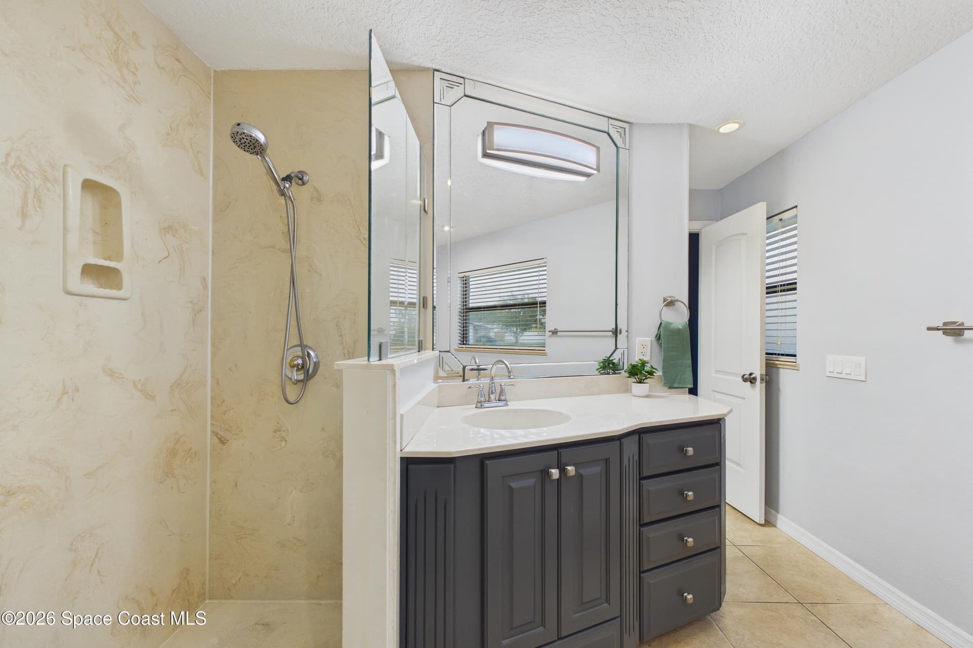 1545 W Coral Court photo 23