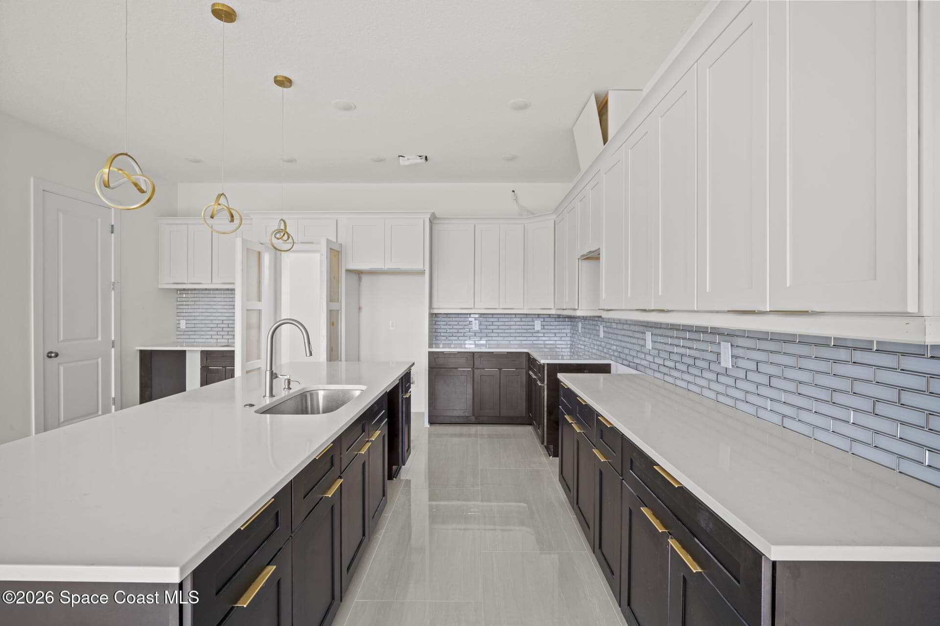 1121 River Drive NE photo 6