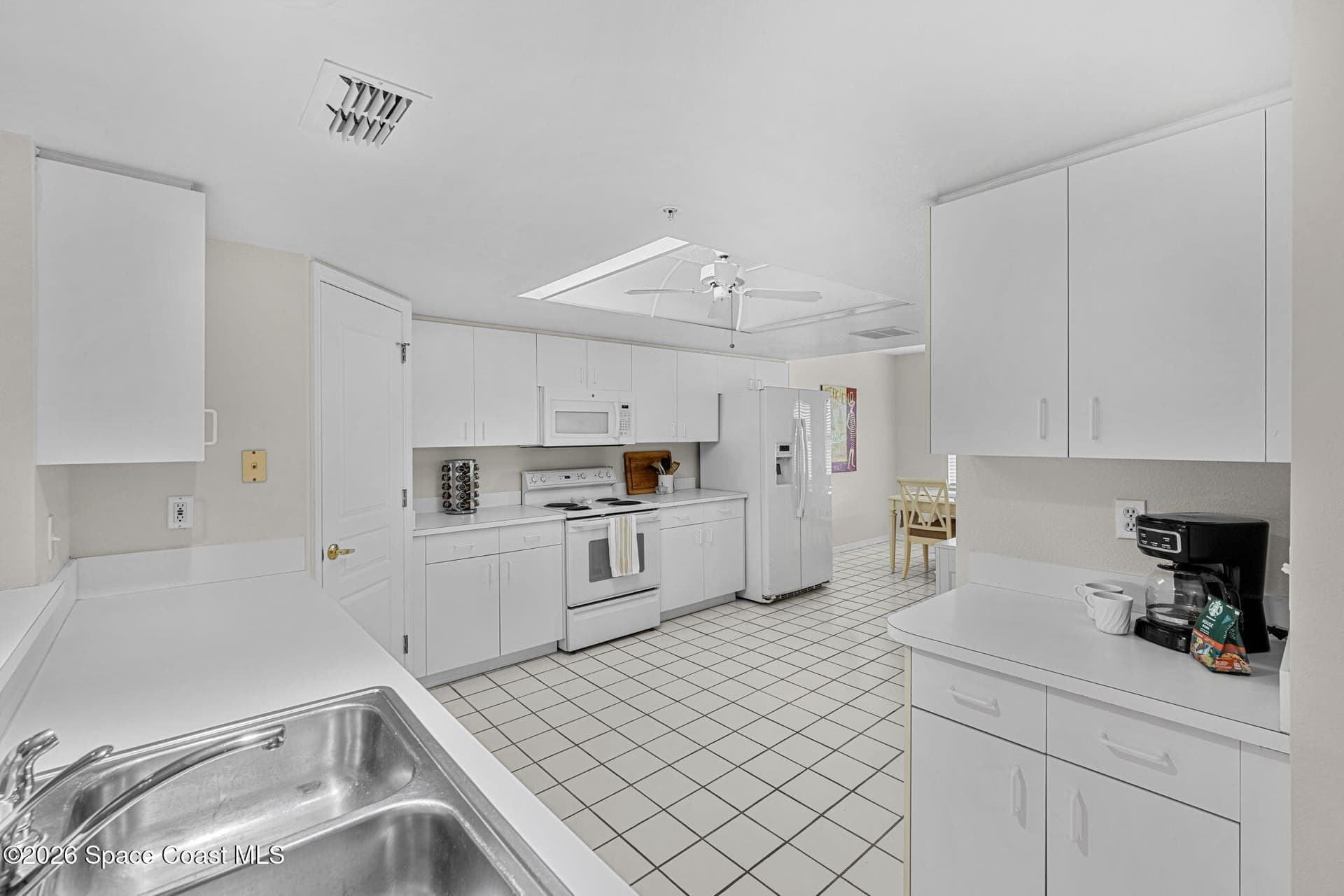8700 Ridgewood Avenue B202 photo 11