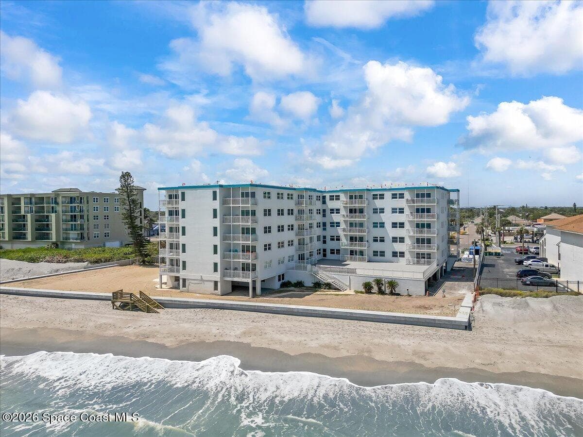 205 Highway A1a 302 photo 1