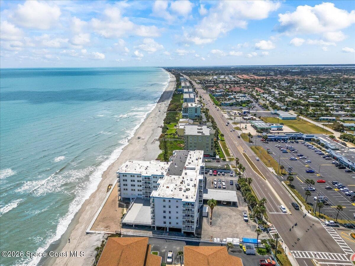 205 Highway A1a 302 photo 19