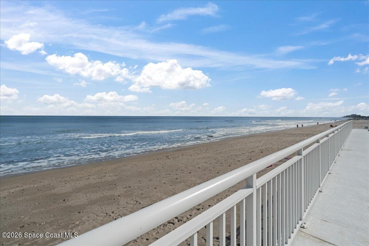 205 Highway A1a 302 photo 24
