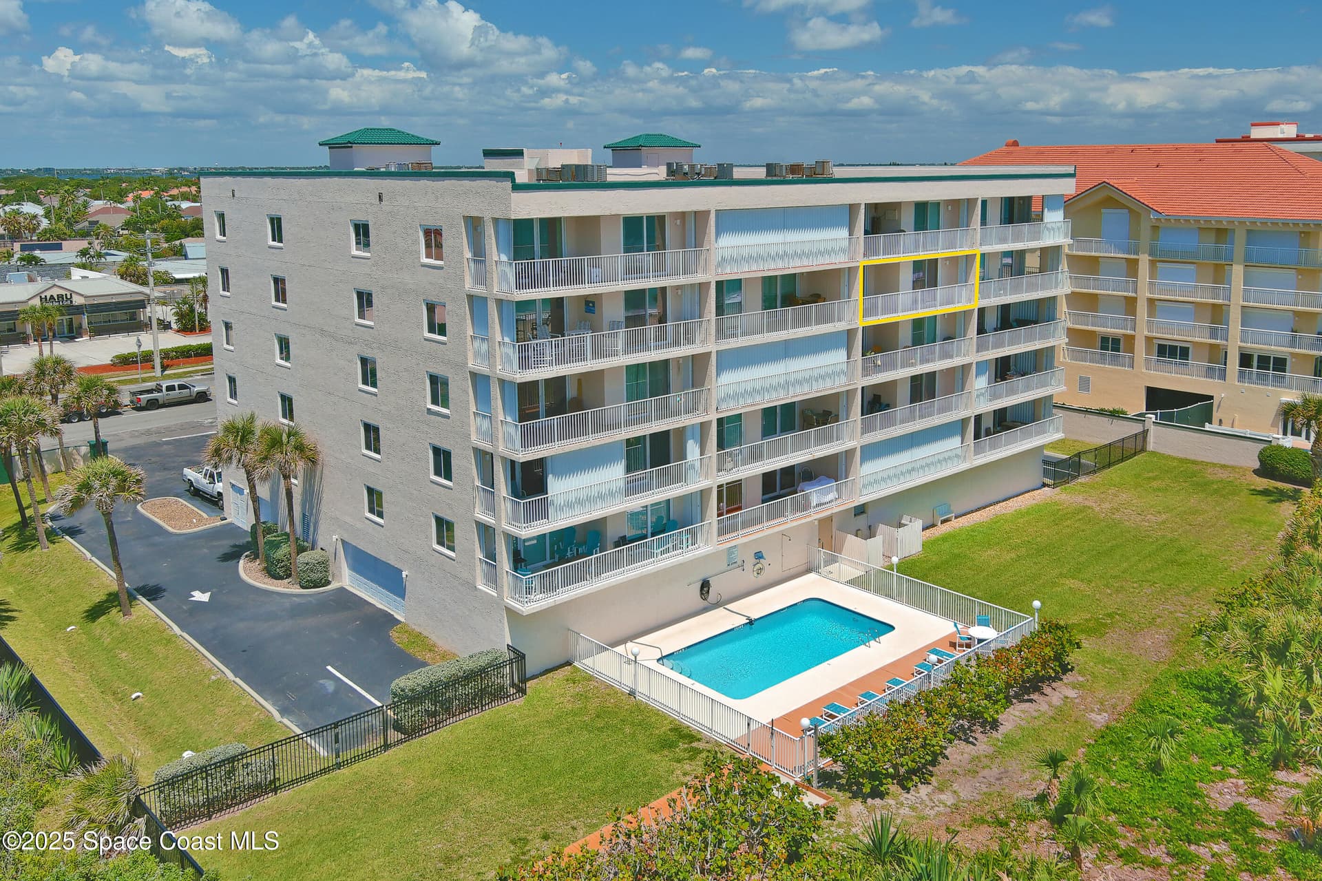 1505 N Highway A1a 502 photo 7