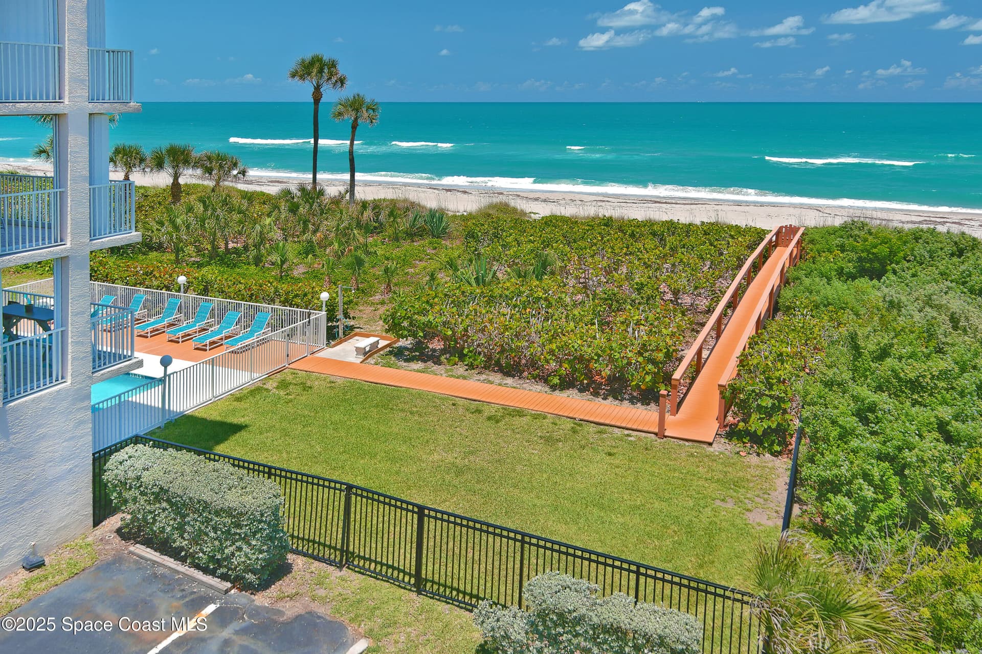 1505 N Highway A1a 502 photo 16
