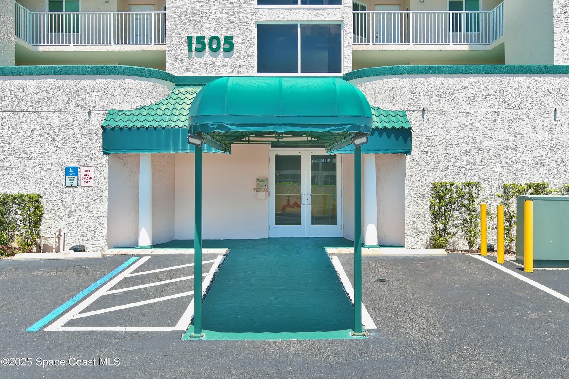 1505 N Highway A1a 502 photo 17