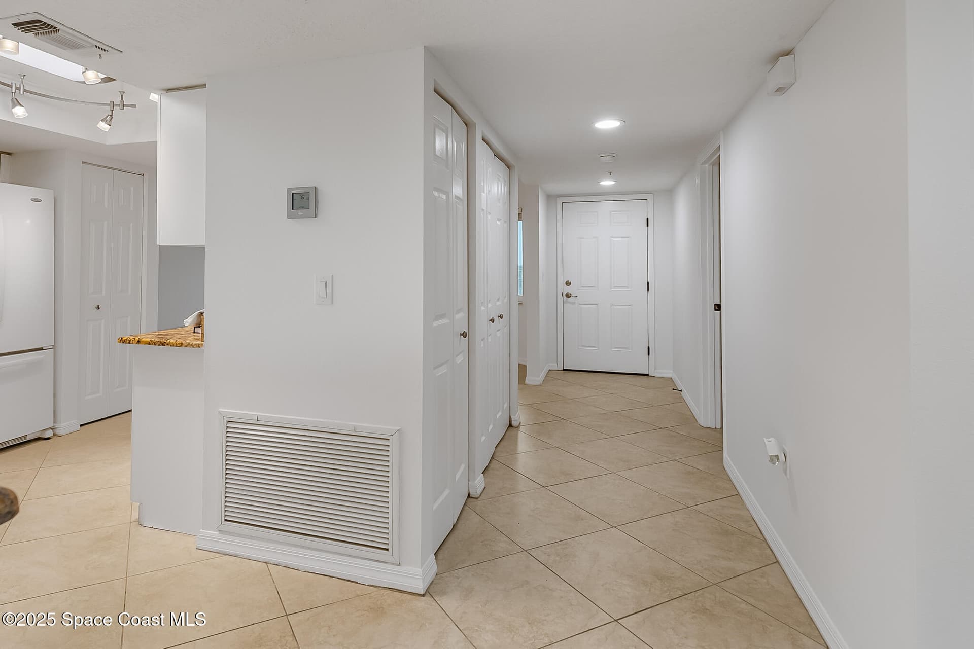 1505 N Highway A1a 502 photo 22