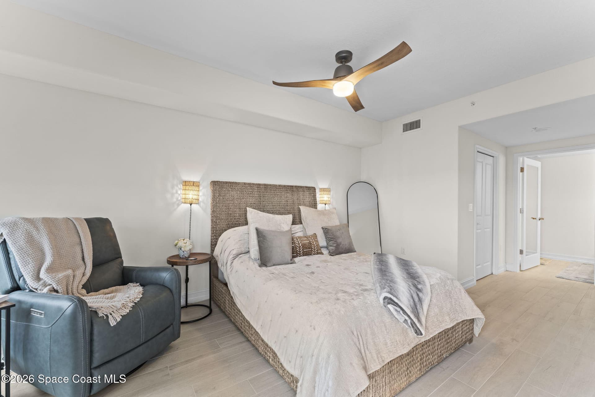 1805 Riverside Drive 503 photo 23