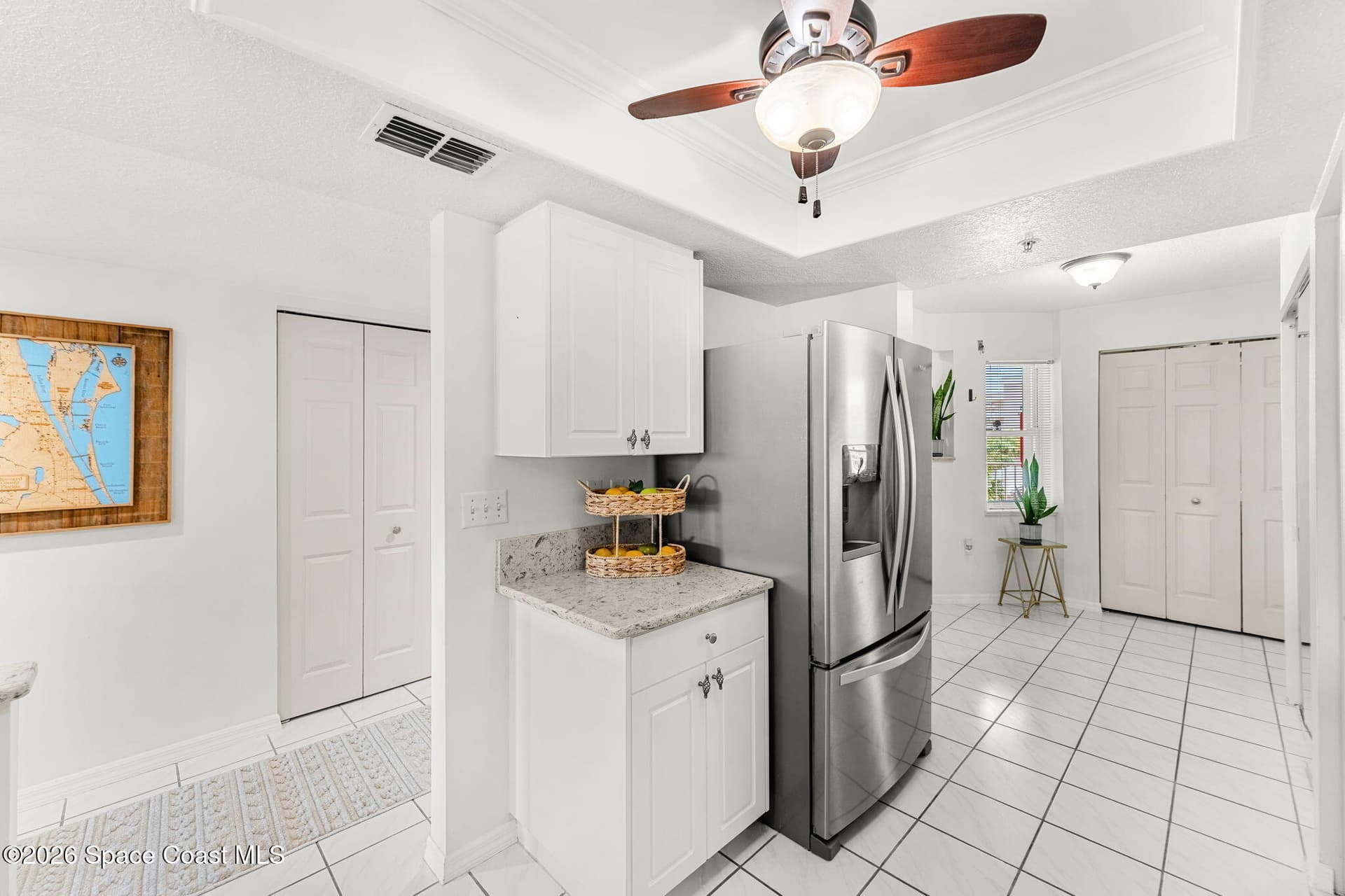 604 Shorewood Drive B302 photo 8