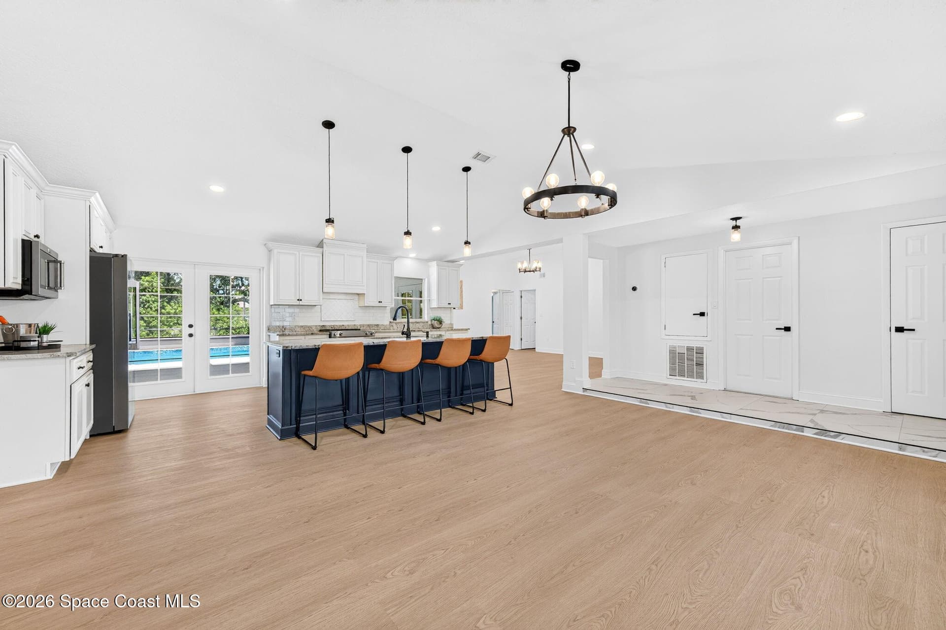 2860 Raintree Lake Circle S photo 11