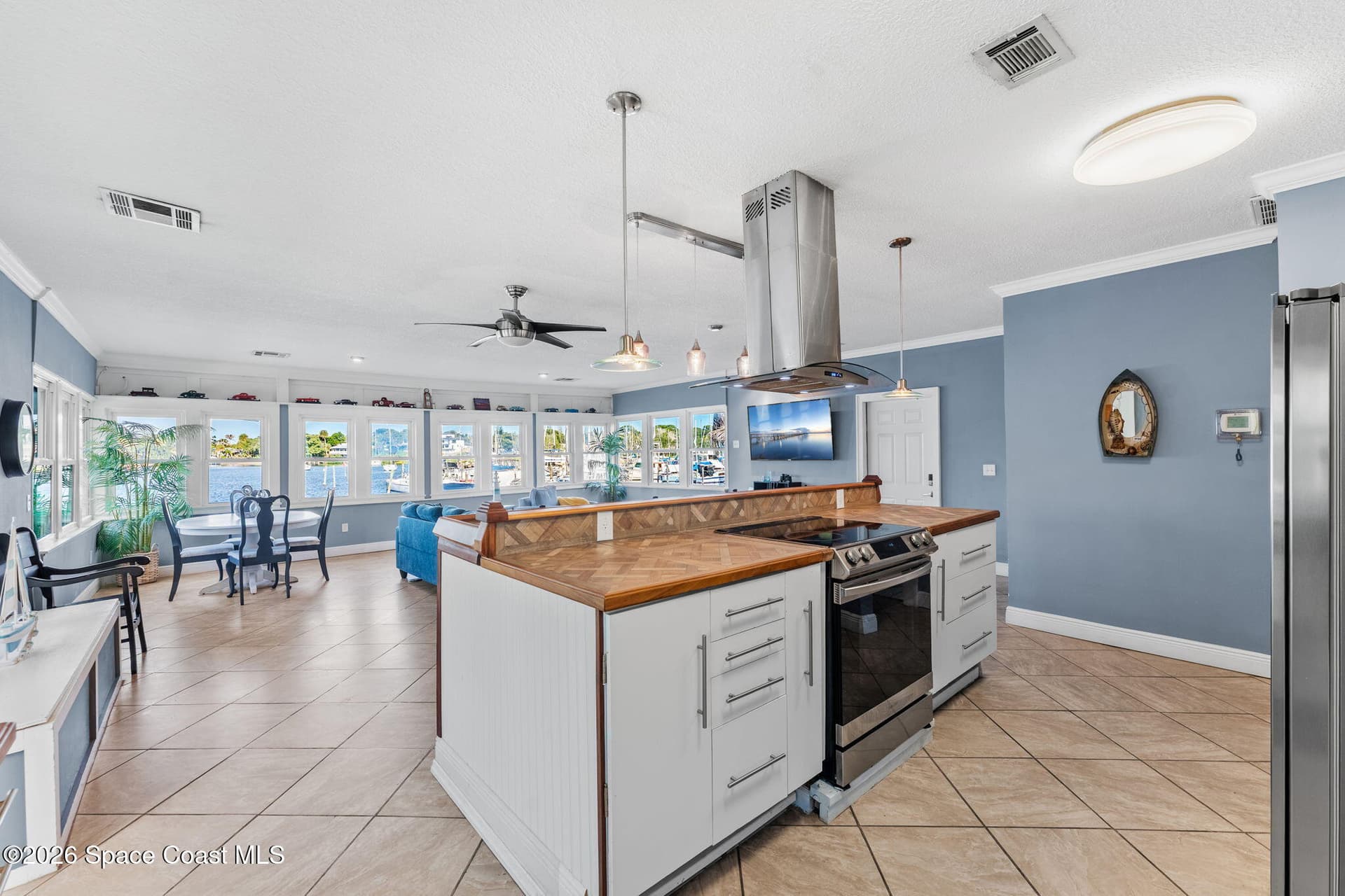 973 N Harbor City Boulevard photo 8