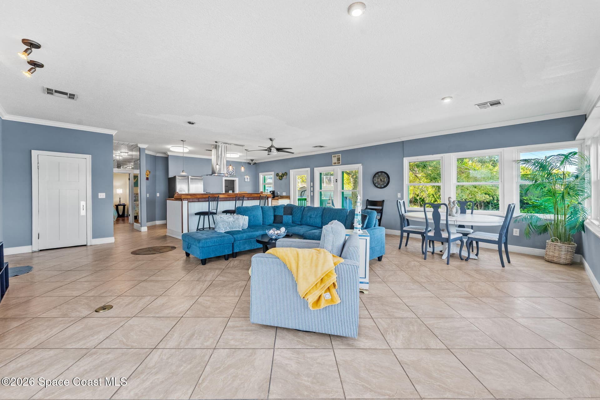 973 N Harbor City Boulevard photo 6