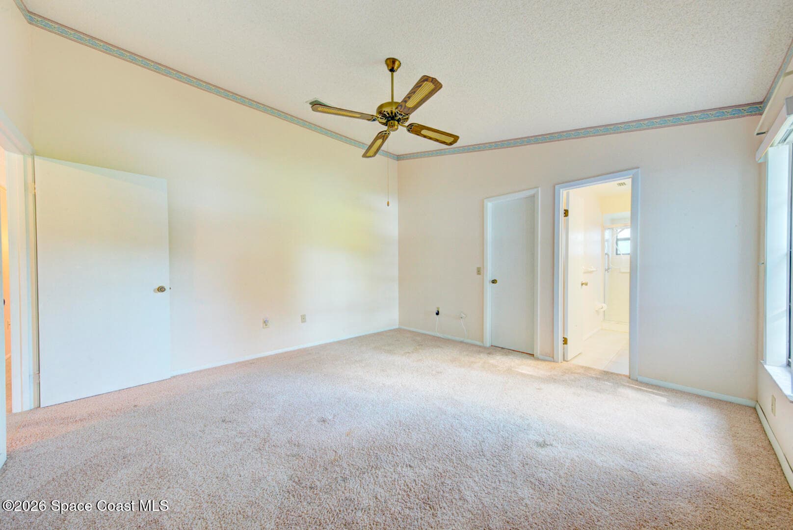 1607 Clover Circle photo 23