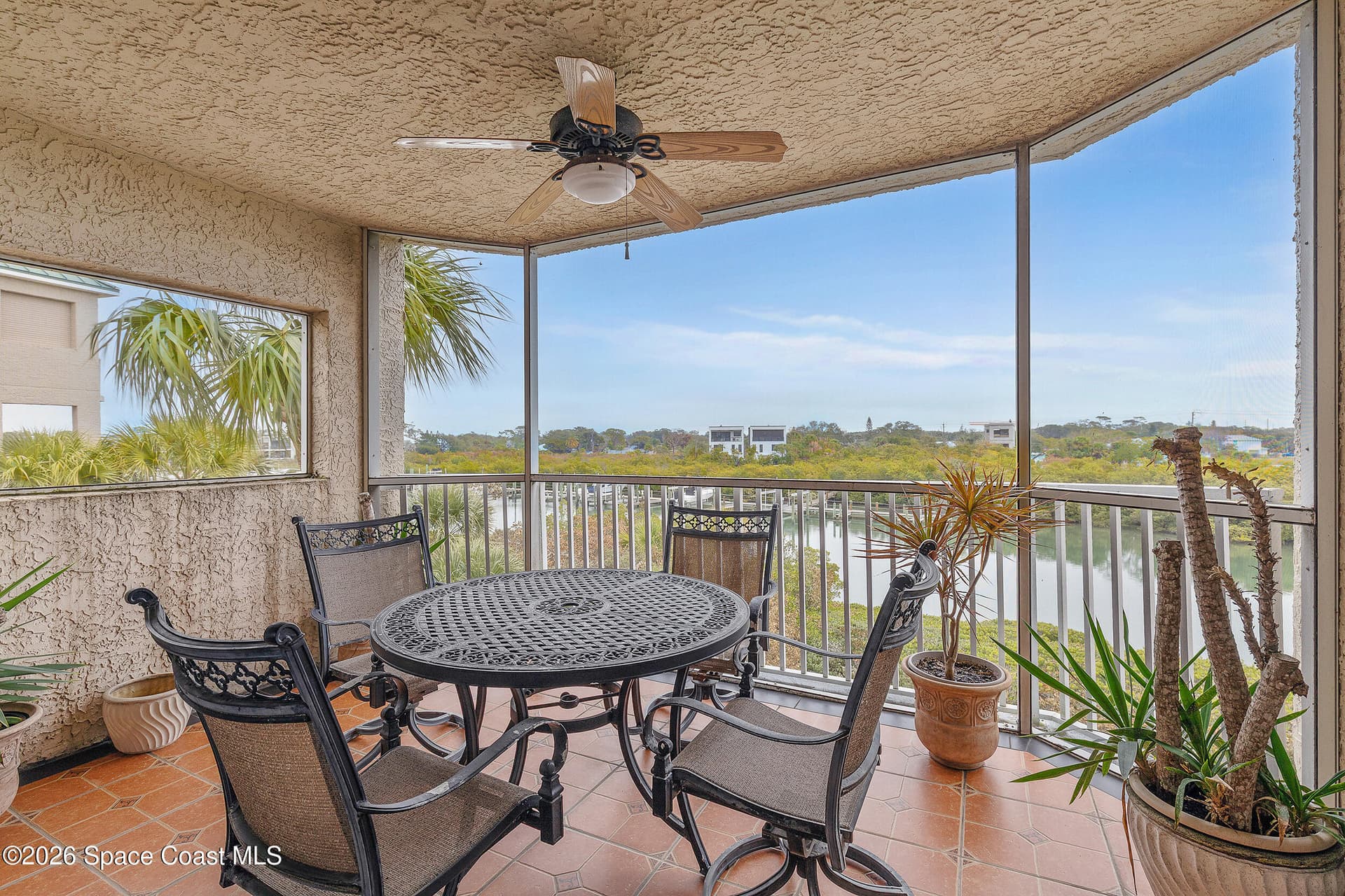 426 Bouchelle Drive 301 photo 19