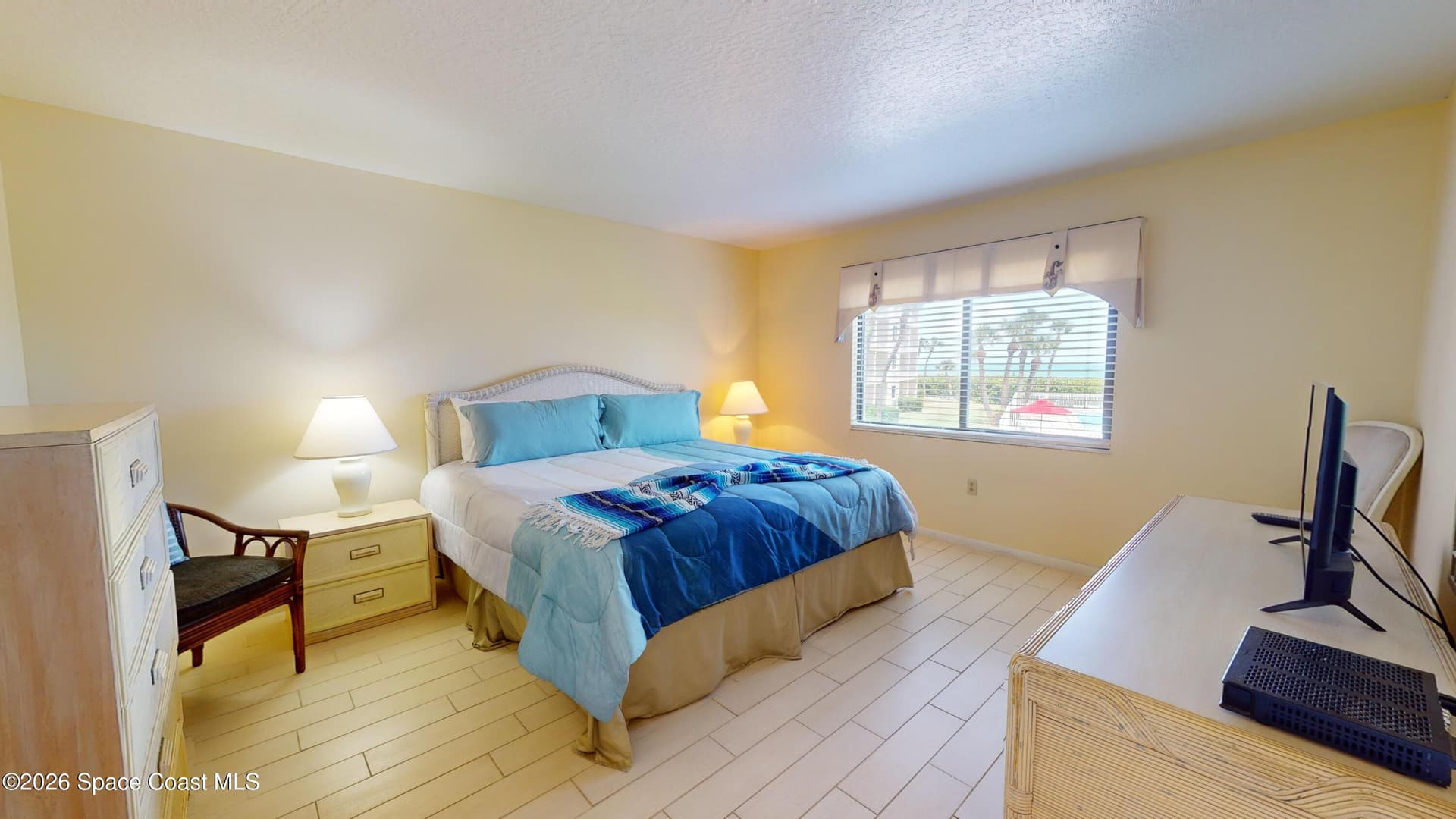 7520 Ridgewood Avenue 208 photo 6