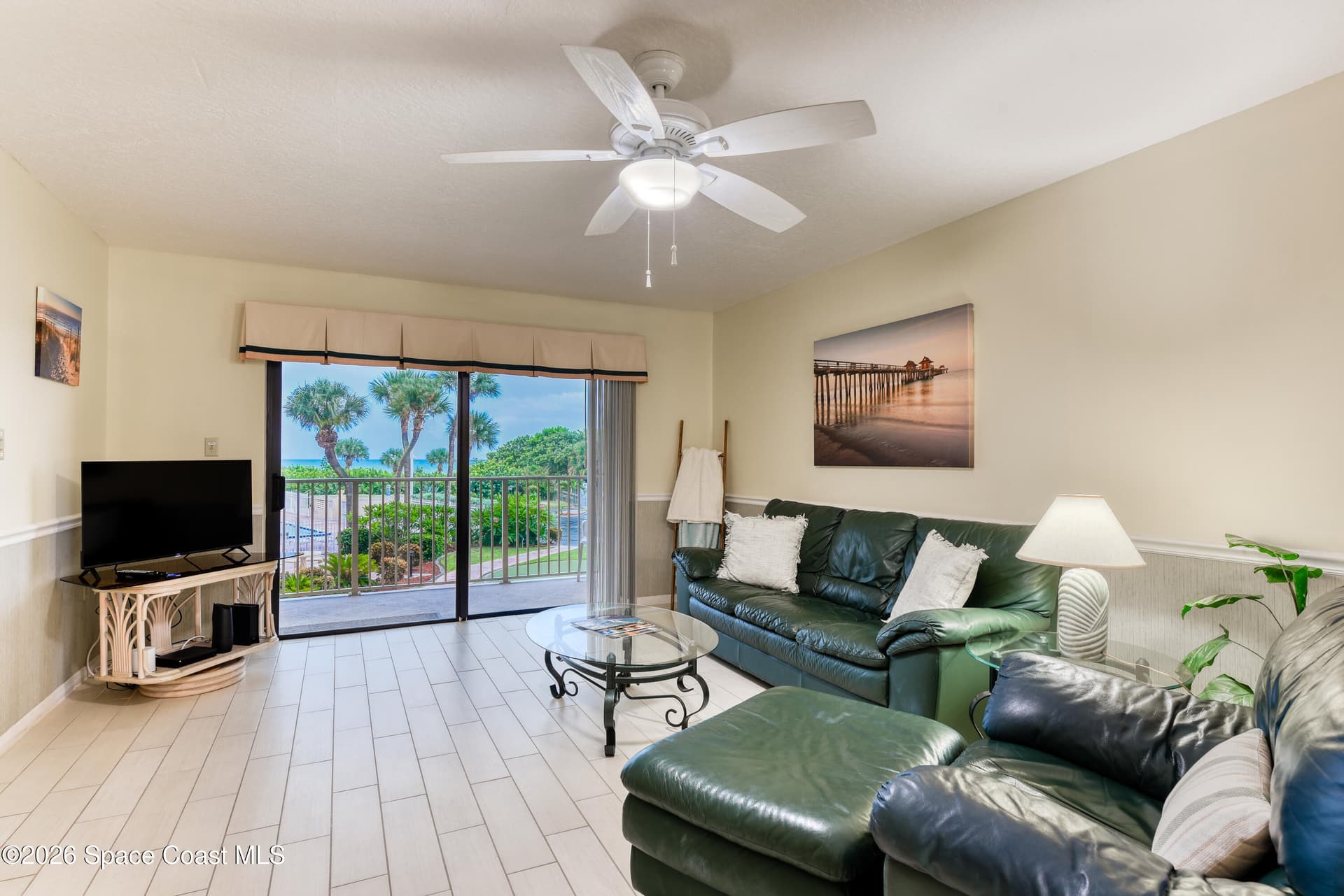 7520 Ridgewood Avenue 208 photo 4