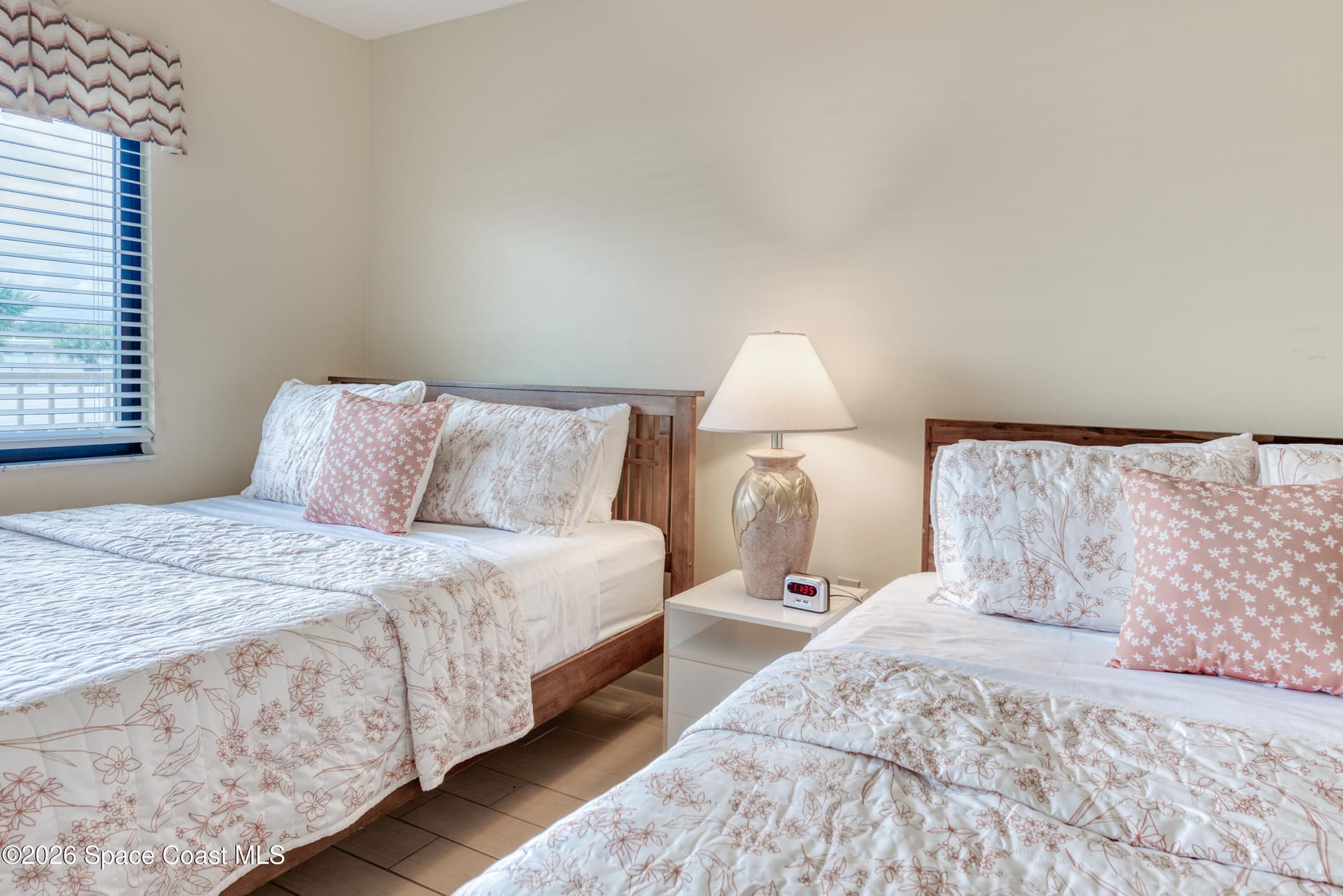 7520 Ridgewood Avenue 208 photo 8