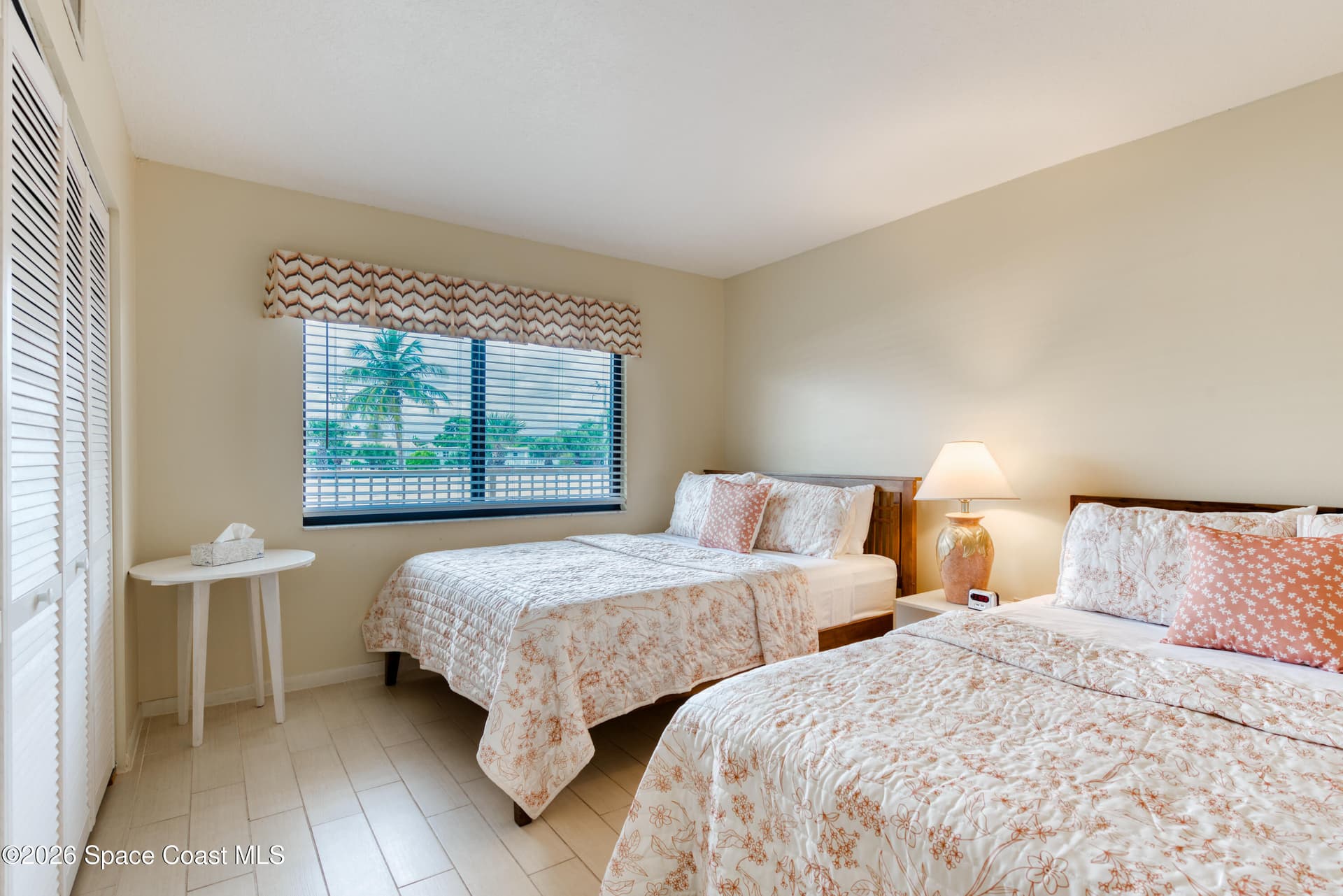 7520 Ridgewood Avenue 208 photo 9