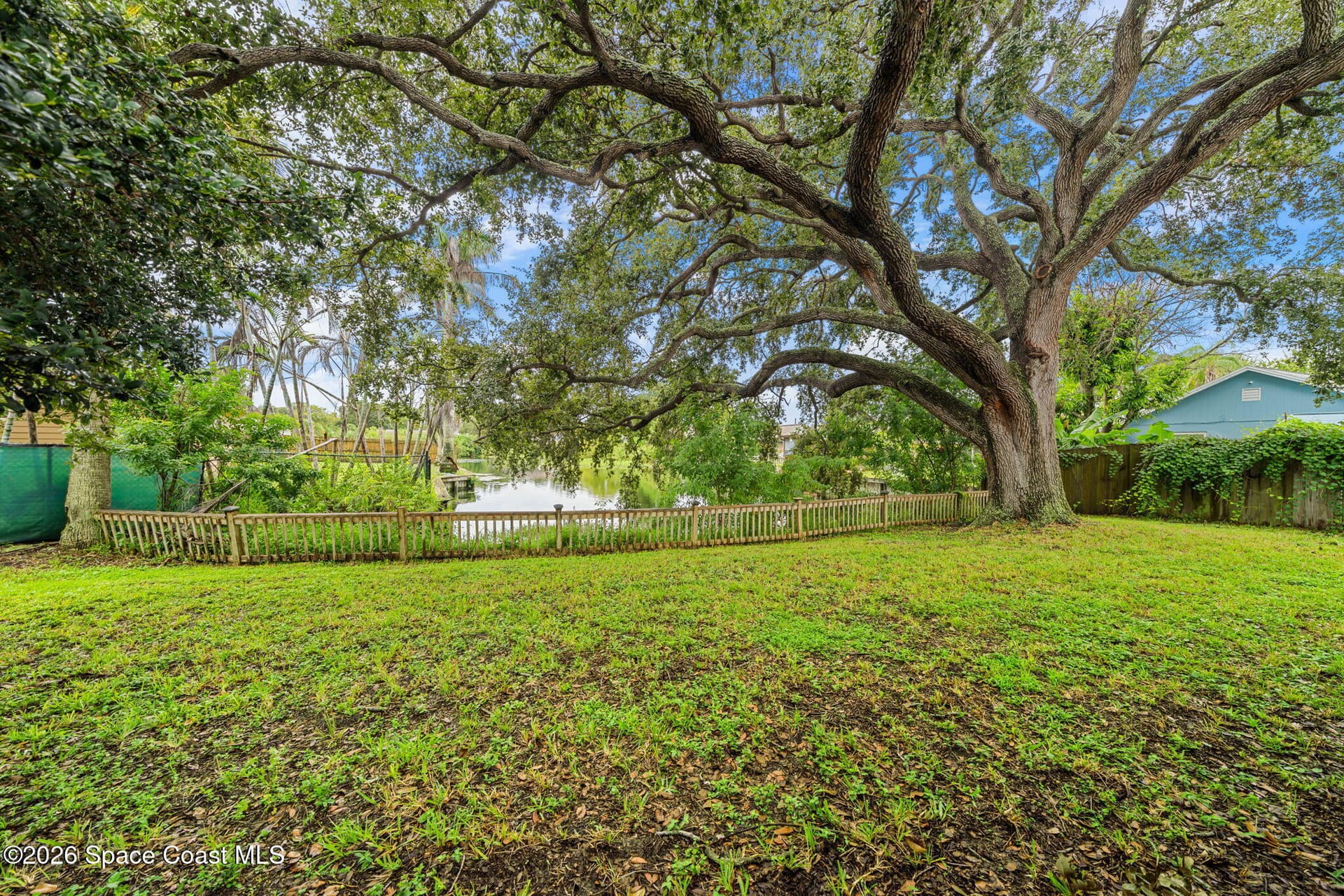 2410 Raintree Lake Circle photo 23