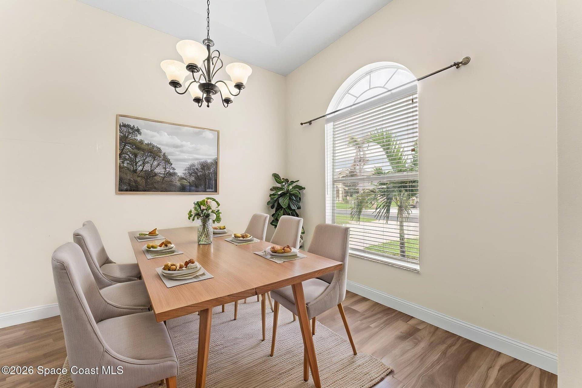 3685 Starlight Avenue photo 9