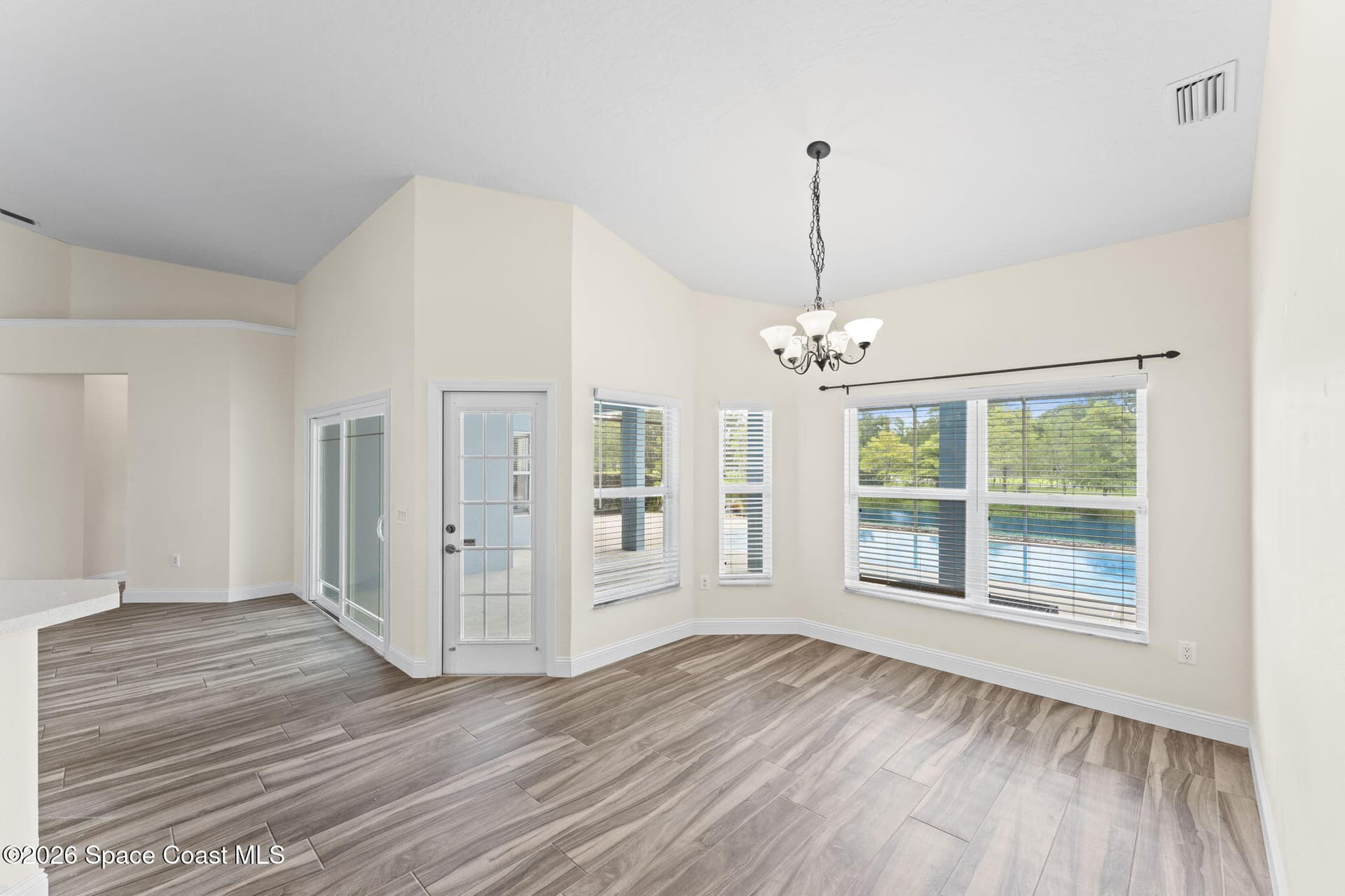 3685 Starlight Avenue photo 24