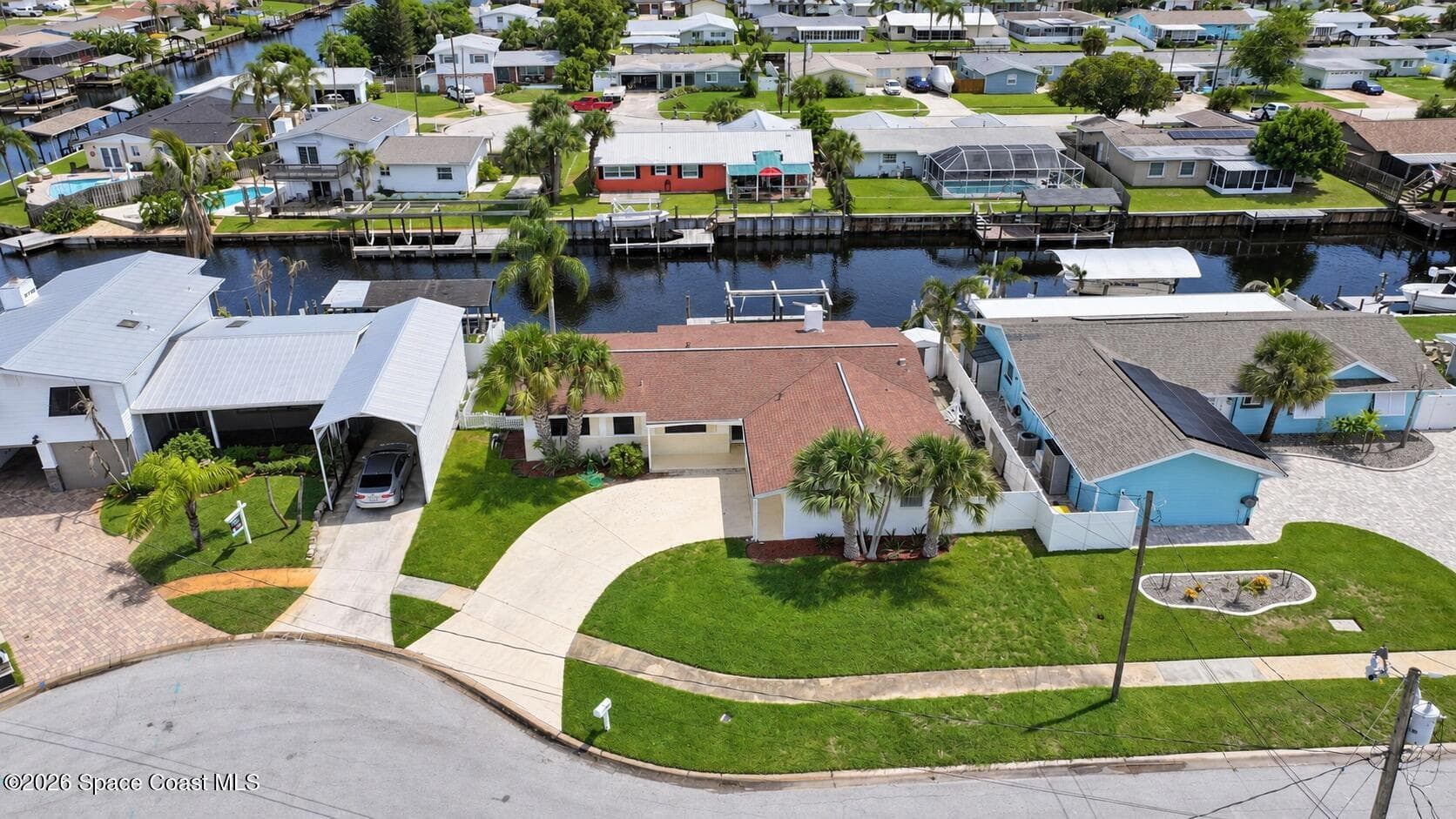 1570 Bream Street photo 2