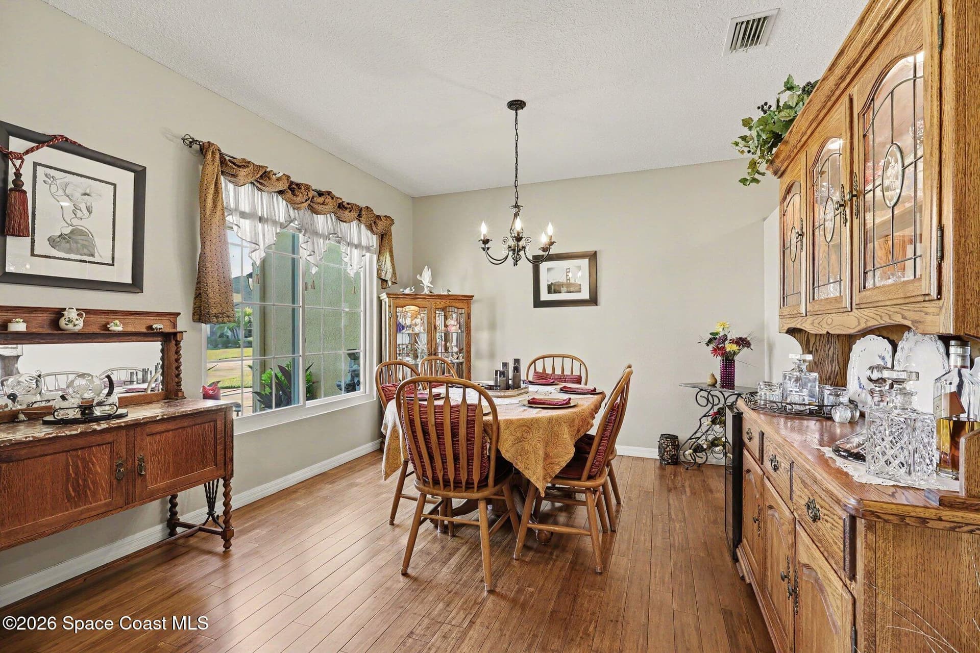 4942 Mandolin Court photo 10