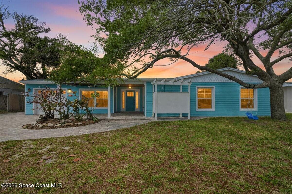 433 Blakey Boulevard photo 1