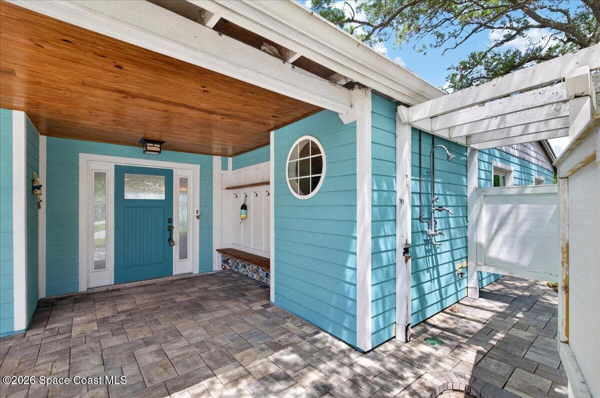 433 Blakey Boulevard photo 3