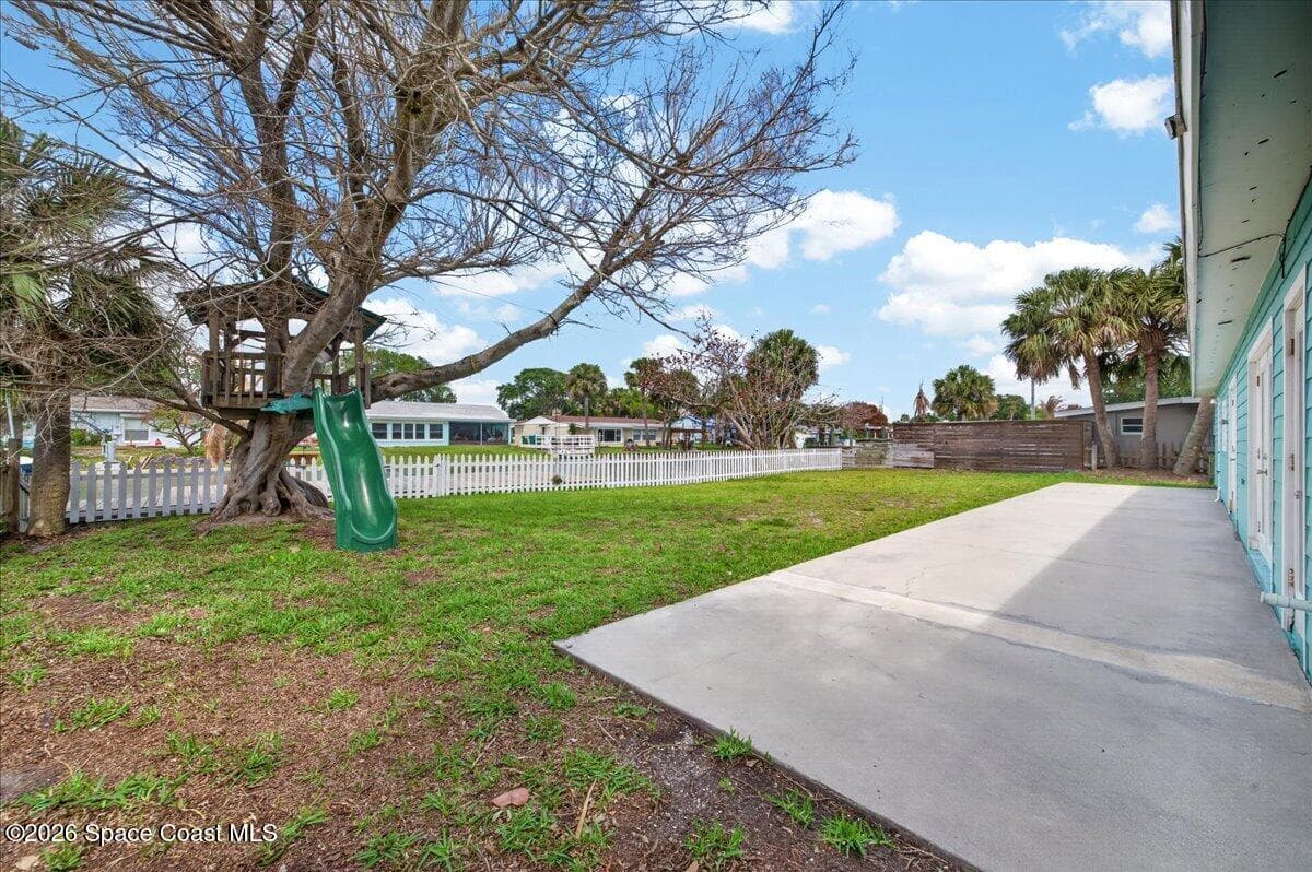 433 Blakey Boulevard photo 20