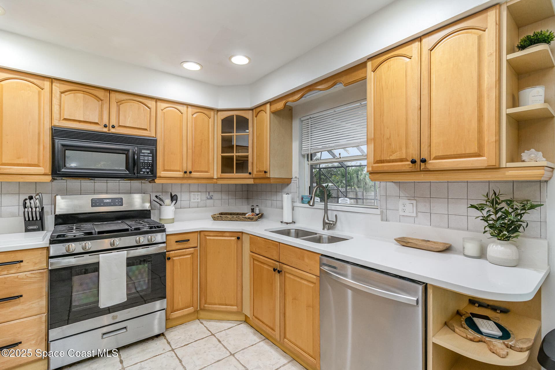 107 Deleon Road photo 7