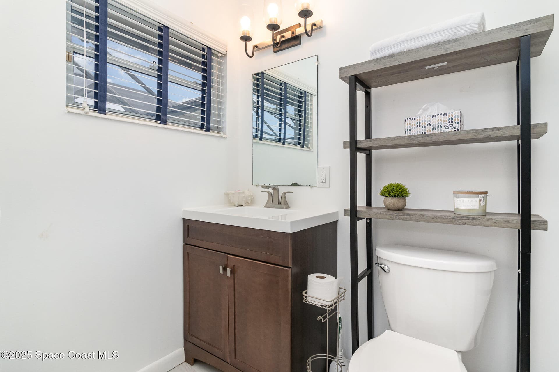 107 Deleon Road photo 17