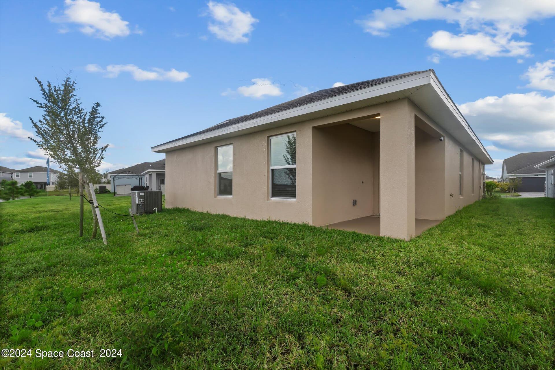 1276 Canfield Circle SE photo 6