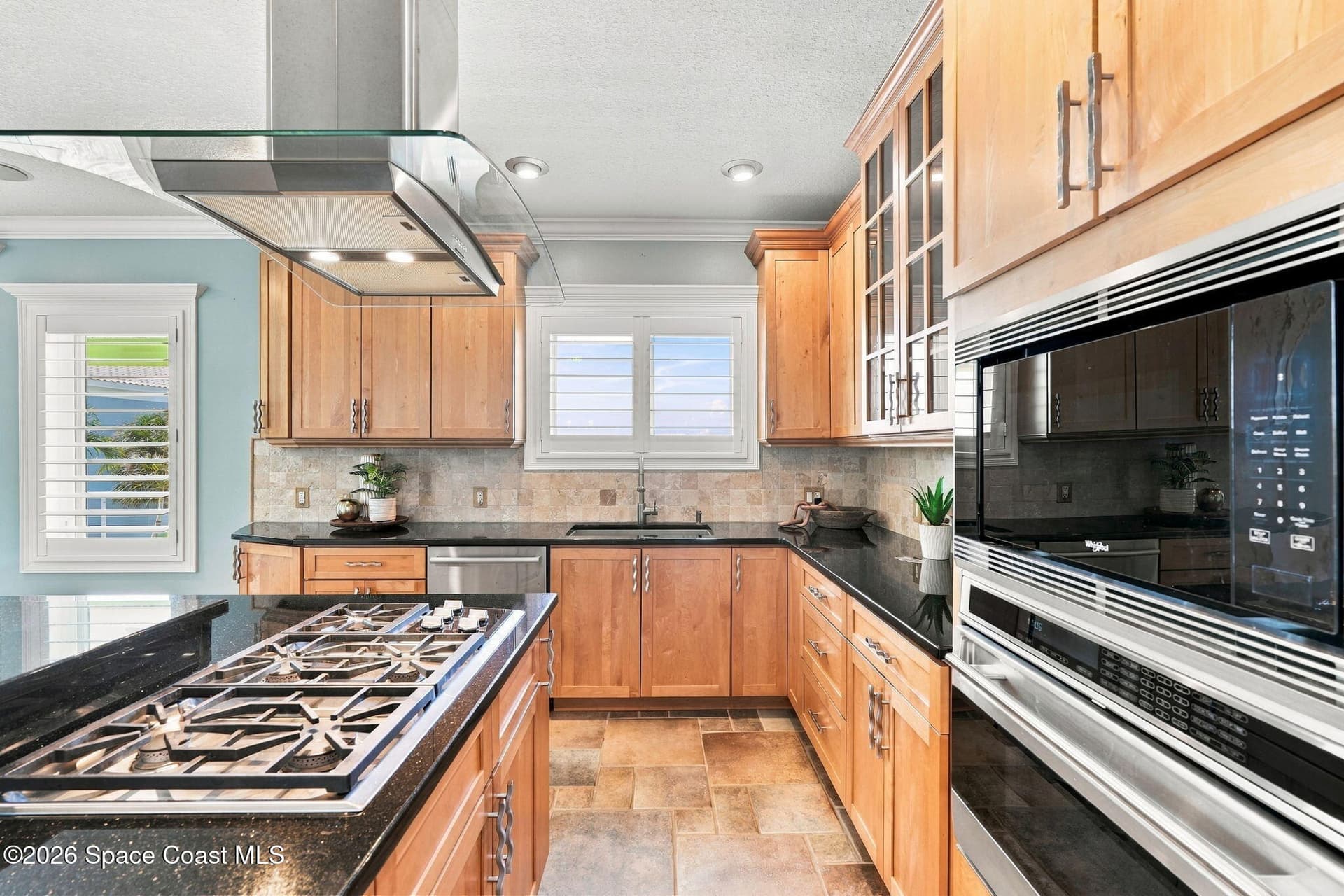 168 Bayshore Drive photo 18