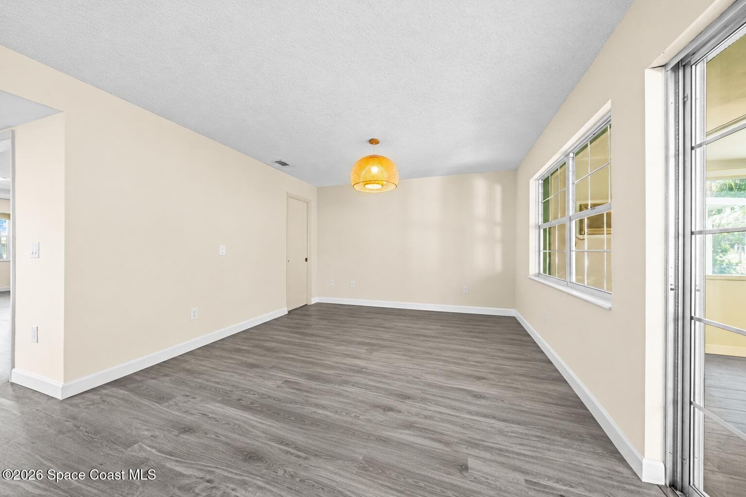 631 Desoto Lane photo 11