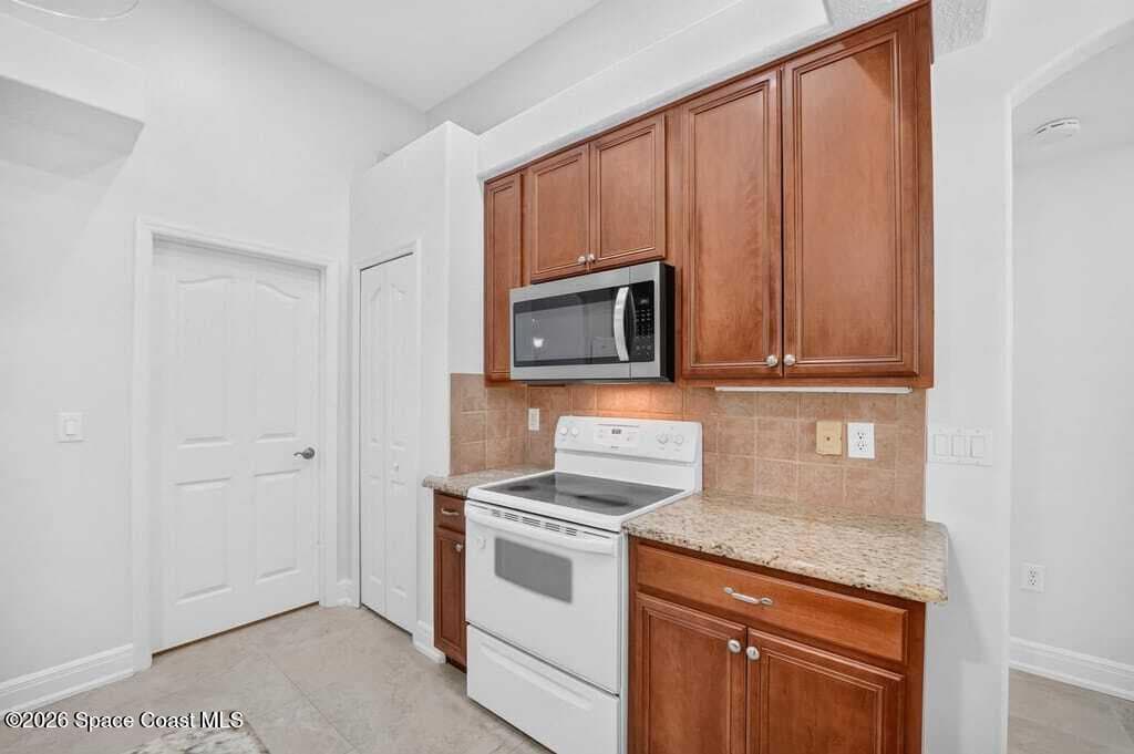 941 SE Gardenbrook Court SE photo 23