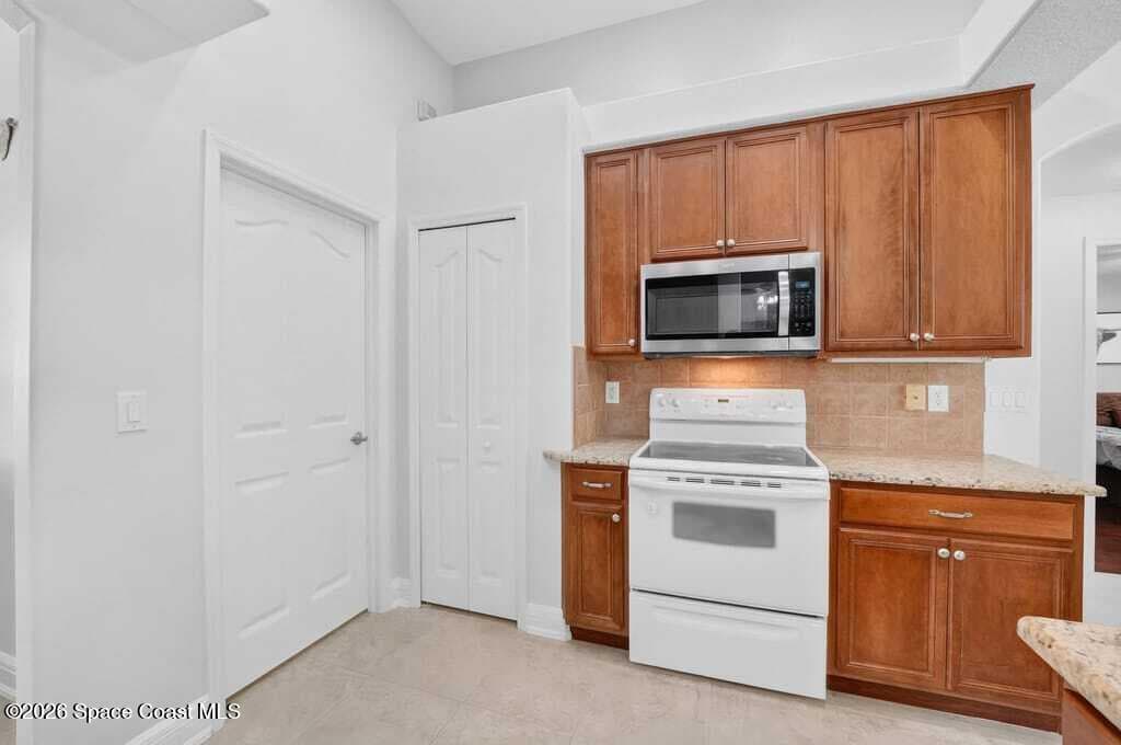 941 SE Gardenbrook Court SE photo 24