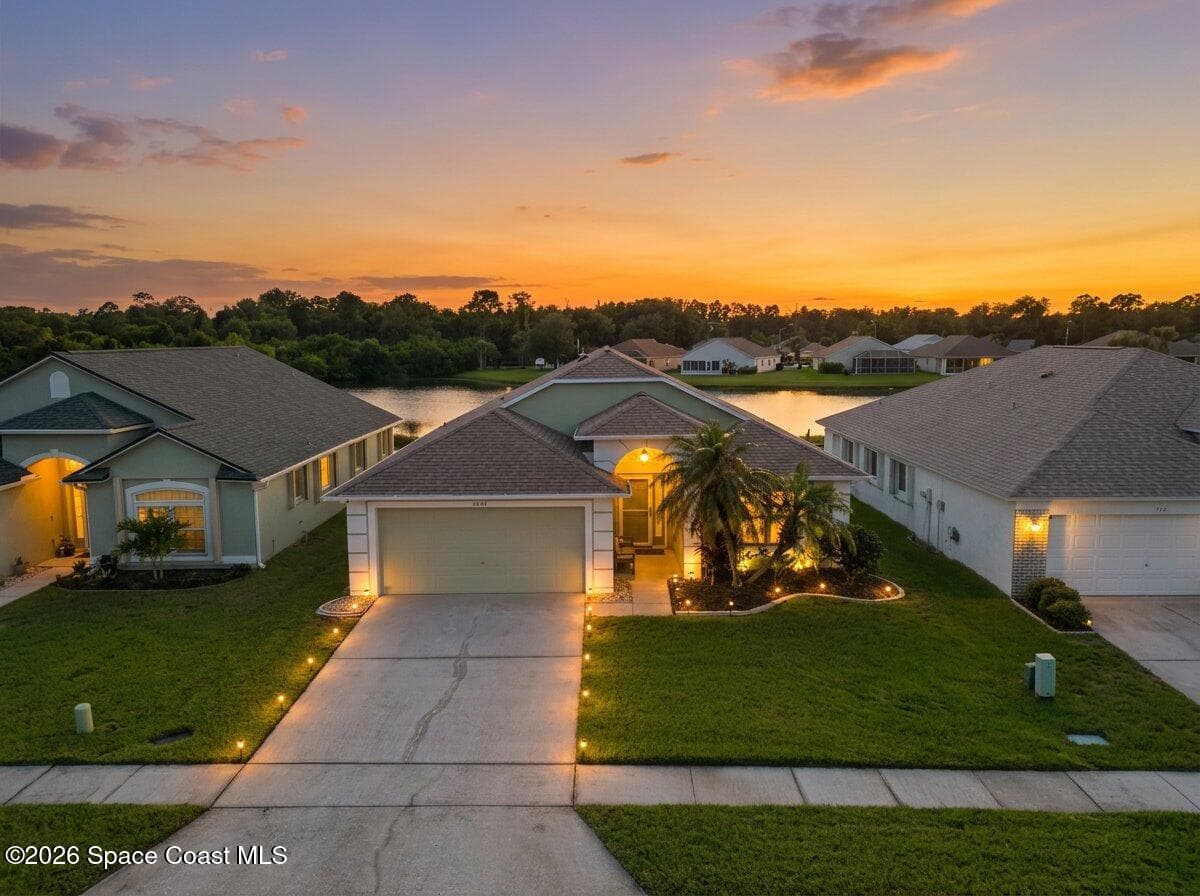 2644 Vining Street photo 1