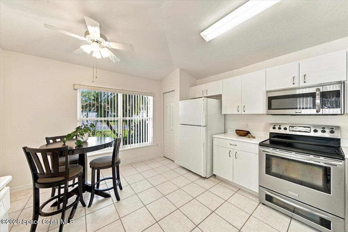 2644 Vining Street photo 9