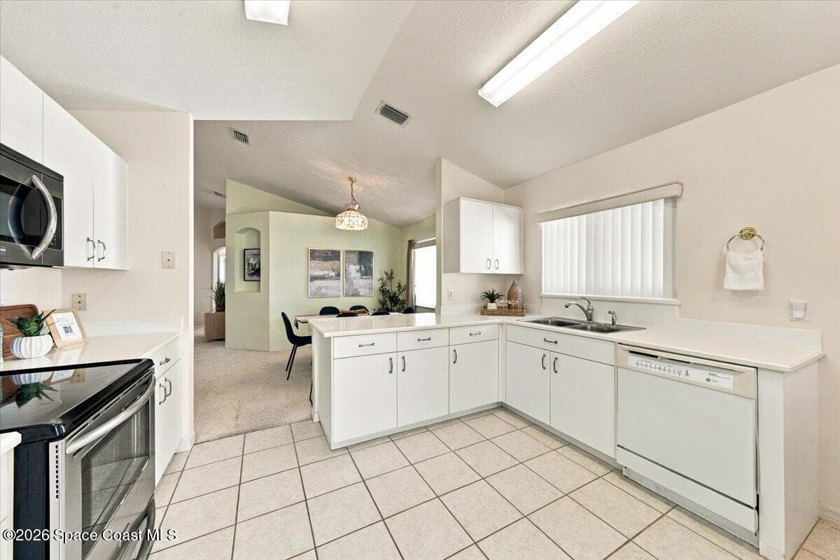 2644 Vining Street photo 8