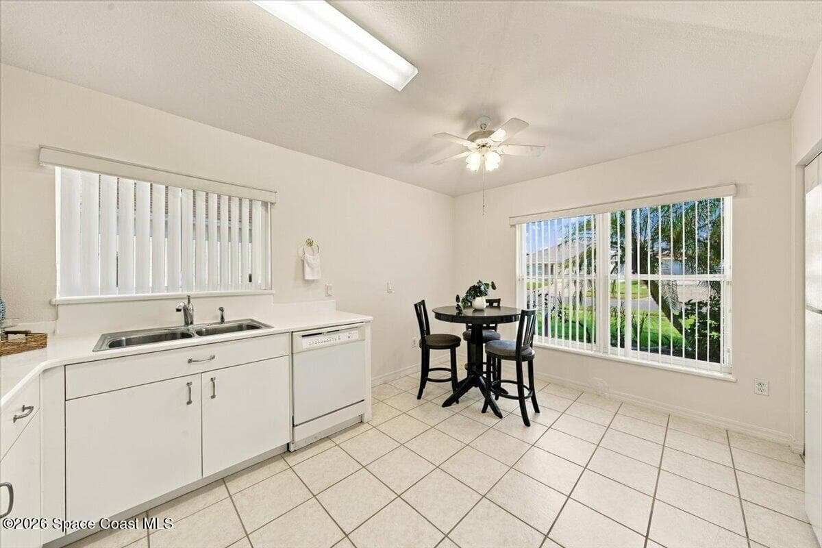 2644 Vining Street photo 11