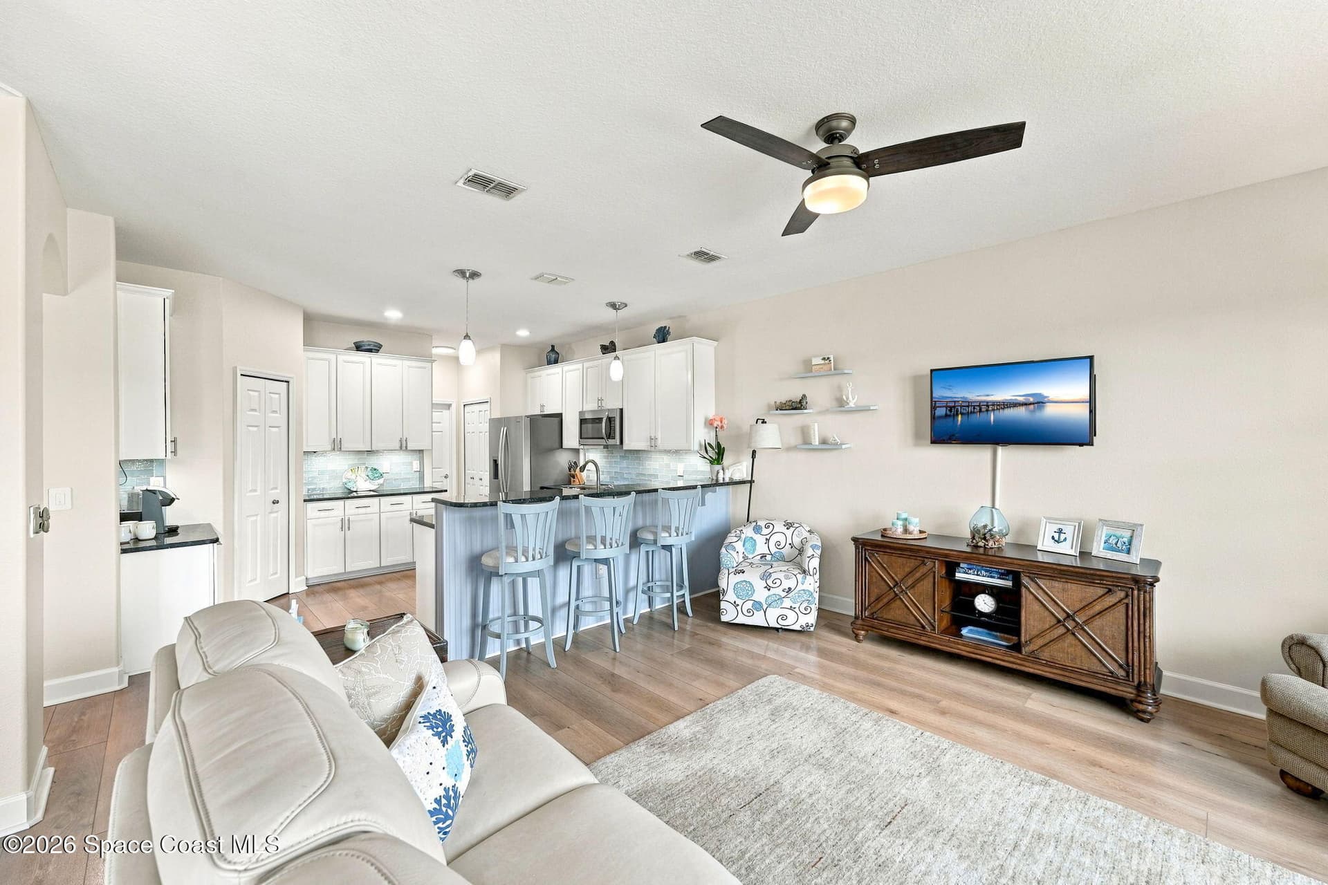 581 Bismarck Way 103 photo 7