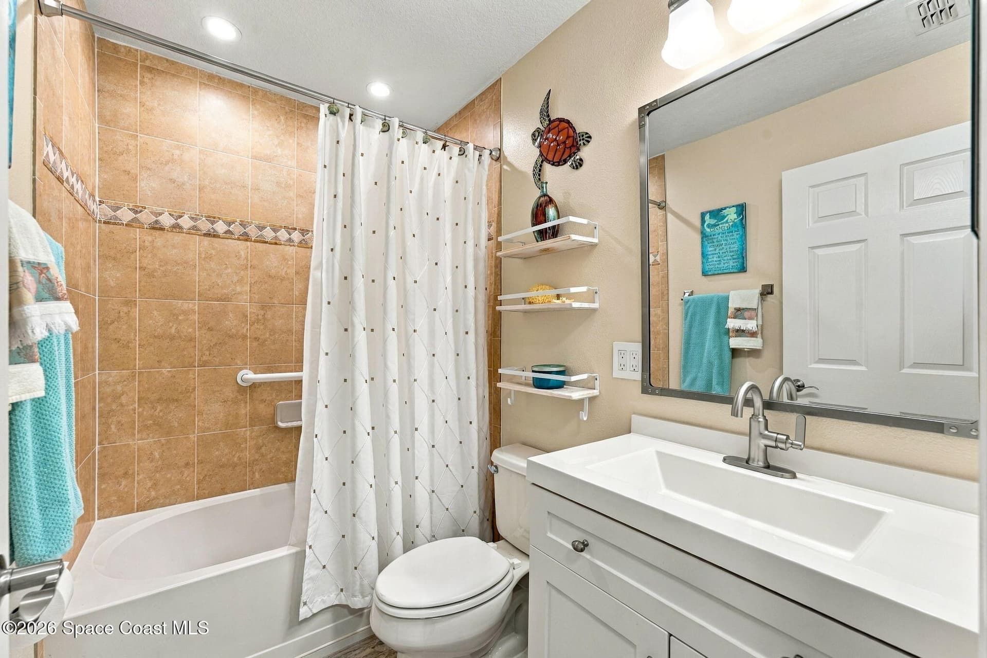 581 Bismarck Way 103 photo 24