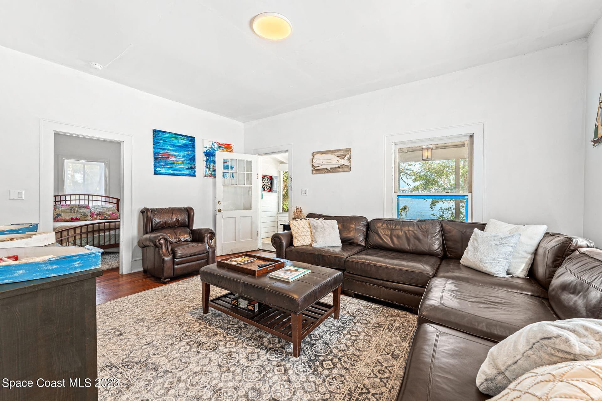 1365 Pineapple Avenue photo 23