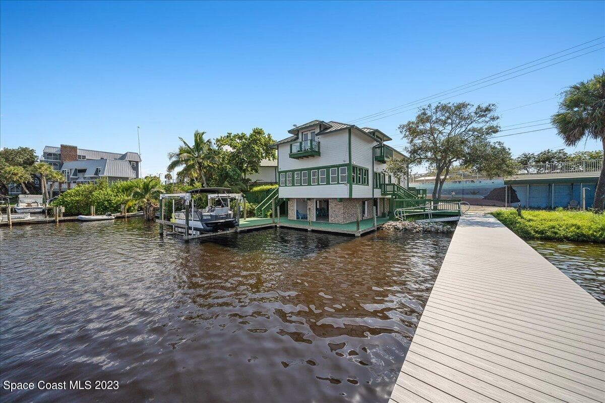 973 N Harbor City Boulevard photo 4