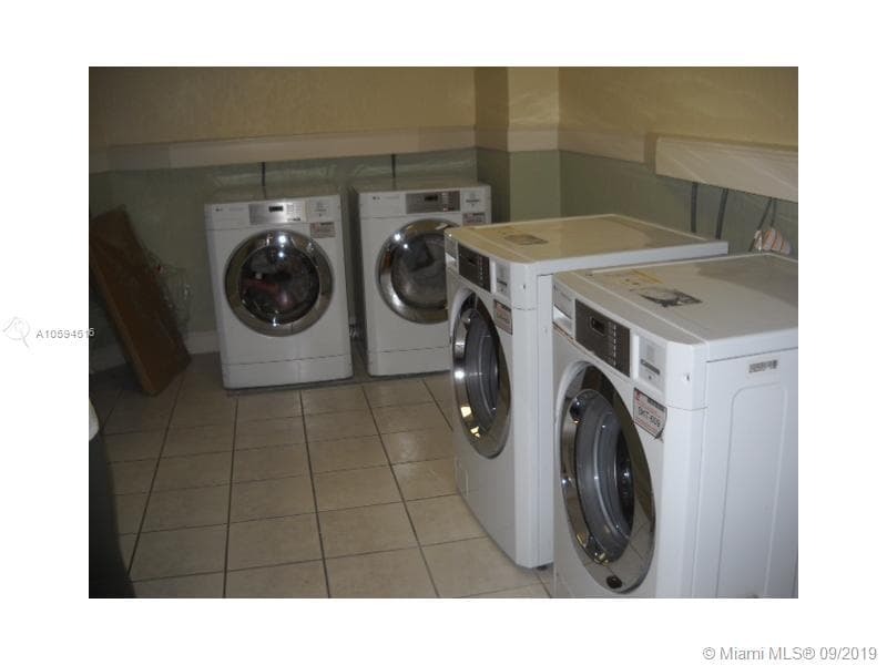 3901 S OCEAN DR 8L photo 24