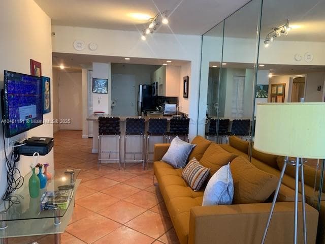 100 Lincoln Rd 1129 photo 4