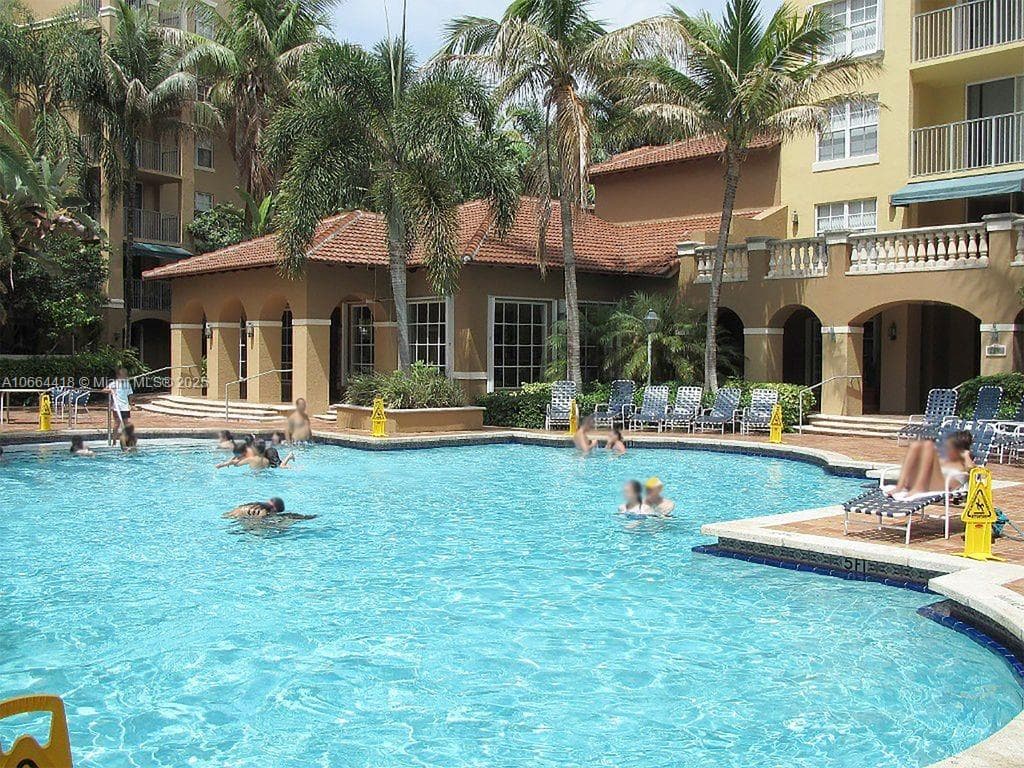 19701 E Country Club Dr 5606 photo 16
