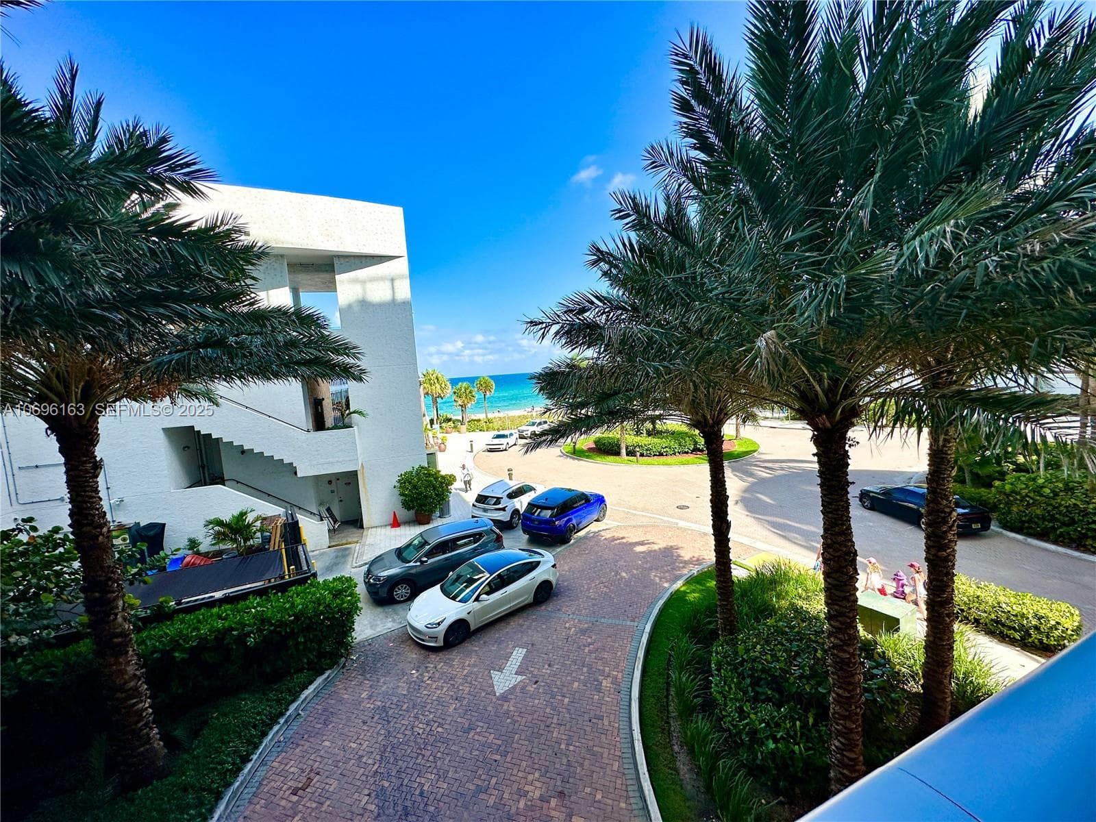 4111 S OCEAN DR 205 photo 11