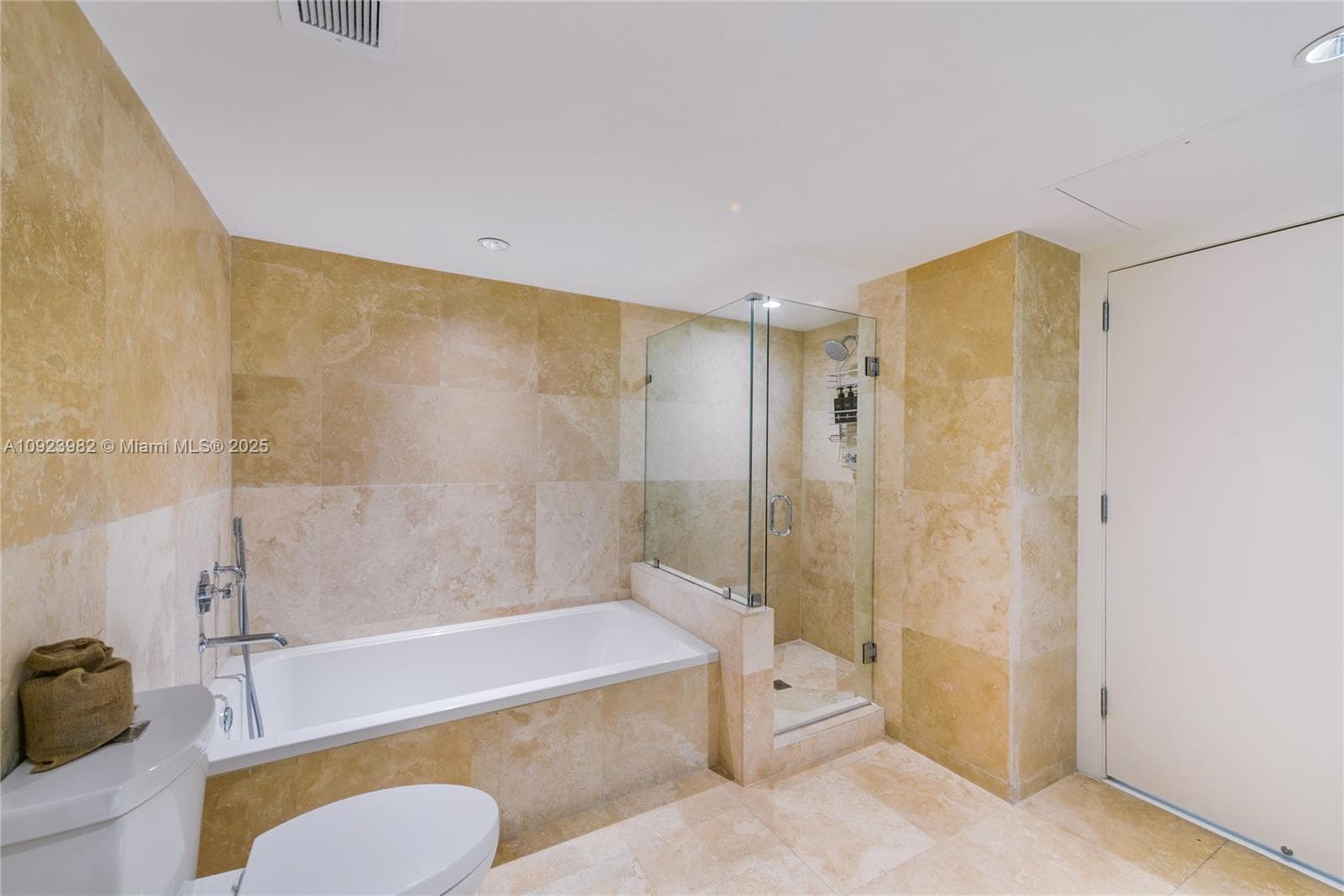 102 24th St 1544 photo 10