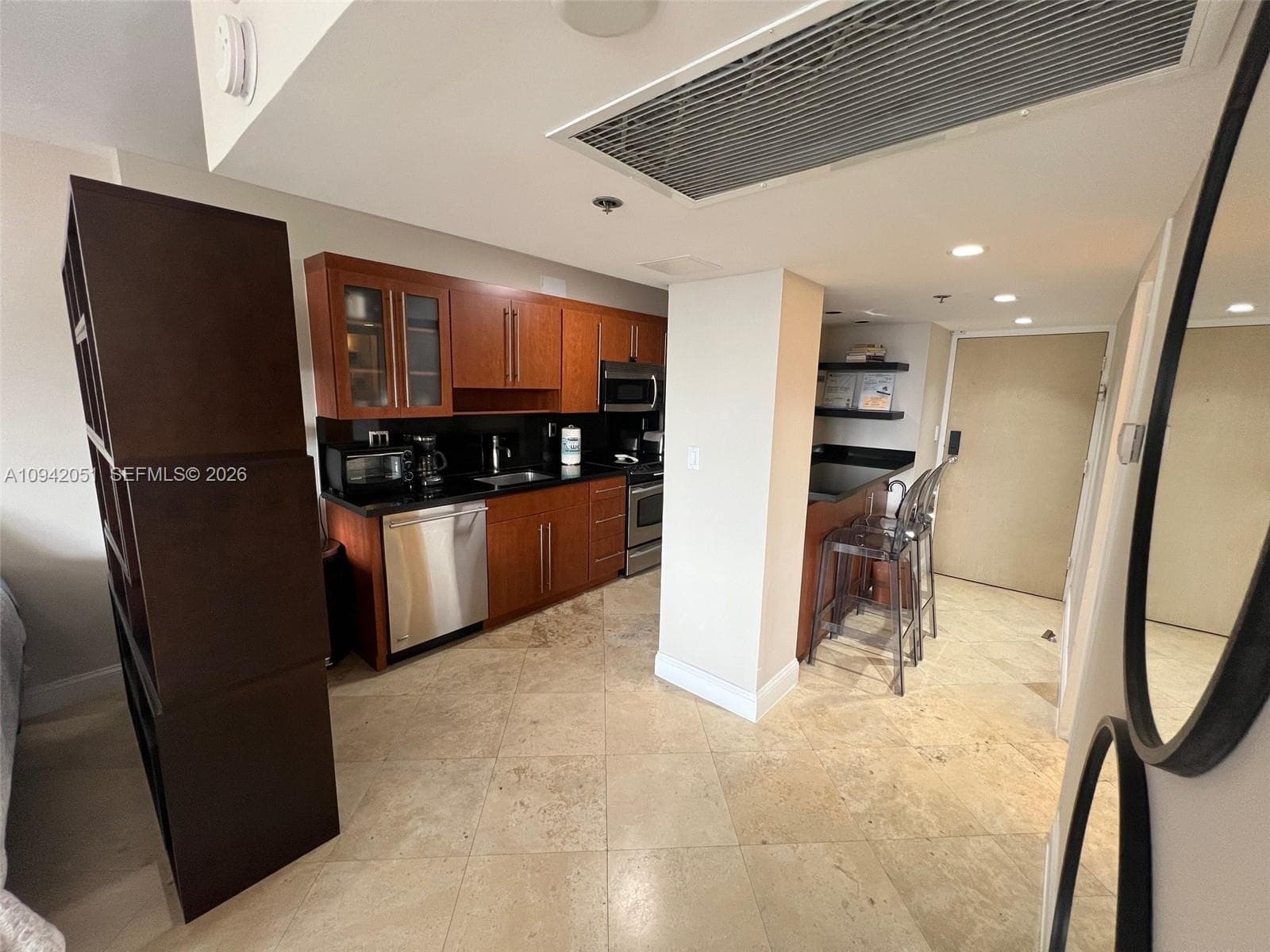 100 Lincoln Rd 716 photo 6